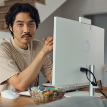 HP 24-cr0312nw AMD Ryzen™ 5 7520U 60.5 cm (23.8") 1920 x 1080 px All-in-One PC 16 GB LPDDR5-SDRAM 512 GB SSD Window