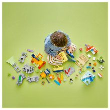LEGO DUPLO Big Interactive Community Train