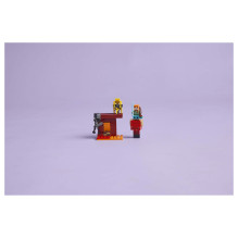 LEGO Minecraft Netherio lavos mūšis