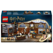 LEGO Harry Potter Hogwarts Castle: Charms Class LEGO Harry Potter Hogwarts Castle: Charms Class