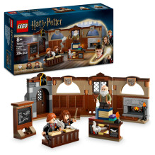 LEGO Harry Potter Hogwarts Castle: Charms Class LEGO Harry Potter Hogwarts Castle: Charms Class