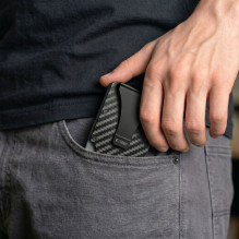 Tech-Protect Thorn RFID Carbon Wallet - Black Tech-Protect Thorn RFID Carbon Wallet - Black