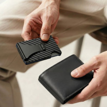 Tech-Protect Thorn RFID Carbon Wallet - Black Tech-Protect Thorn RFID Carbon Wallet - Black