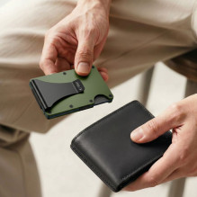 Tech-Protect Thorn RFID Wallet - Green Tech-Protect Thorn RFID Wallet - Green