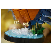 LEGO ICONS Kingfisher Bird