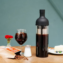 Virtuvės Gėrimų Butelis - HARIO 750ml Šalto Alaus Butelis Su Integruotu Filtru, BPA Nemok glass, Juodas Virtuvės Gėrimų Butelis - HARIO 750ml Šalto Alaus Butelis Su Integruotu Filtru, BPA Nemok glass, Juodas