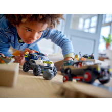 LEGO rinkinys - LEGO CITY 60449 Off-Road Policijos Automobilio Persekiojimas 467 Vnt, 4 Minifigūrėlės LEGO rinkinys - LEGO CITY 60449 Off-Road Policijos Automobilio Persekiojimas 467 Vnt, 4 Minifigūrėlės