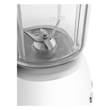 Smeg BLF03WHEU blender