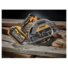 DeWALT DCS573NT-XJ portable circular saw DeWALT DCS573NT-XJ portable circular saw