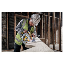 DeWALT DCS573NT-XJ portable circular saw DeWALT DCS573NT-XJ portable circular saw