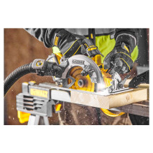 DeWALT DCS573NT-XJ portable circular saw DeWALT DCS573NT-XJ portable circular saw