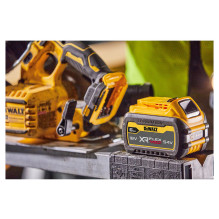 DeWALT DCS573NT-XJ portable circular saw DeWALT DCS573NT-XJ portable circular saw