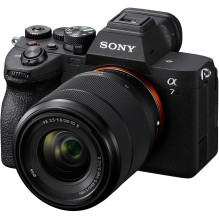 Sony A7 IV + 28-70mm...