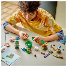 LEGO Super Mario Adventures with Interactive Luigi
