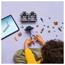 LEGO Black Dahlia Flower LEGO Black Dahlia Flower