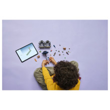 LEGO Black Dahlia Flower LEGO Black Dahlia Flower