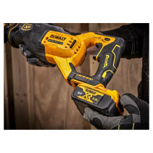 DeWALT DCS382N-XJ reciprocating saw DeWALT DCS382N-XJ reciprocating saw