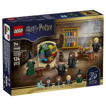 LEGO Harry Potter Hogwarts Castle: Sorting Hat Ceremony 76460 LEGO Harry Potter Hogwarts Castle: Sorting Hat Ceremony 76460