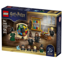 LEGO Harry Potter Hogwarts Castle: Sorting Hat Ceremony 76460 LEGO Harry Potter Hogwarts Castle: Sorting Hat Ceremony 76460