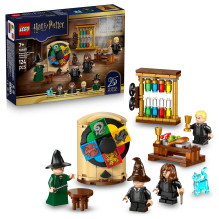 LEGO Harry Potter Hogwarts Castle: Sorting Hat Ceremony 76460 LEGO Harry Potter Hogwarts Castle: Sorting Hat Ceremony 76460