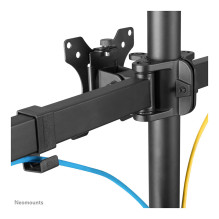 Neomounts FPMA-D550D3BLACK Tischhalterung für drei Flachbildschirme bis 27" (69 cm) - Schwarz Neomounts FPMA-D550D3BLACK Tischhalterung für drei Flachbildschirme bis 27" (69 cm) - Schwarz