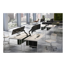 Neomounts NM-D775DX3BLACK Tischhalterung mit Tischhalterungsgriff für drei Flachbildschirme bis 27" (68,6 cm). Neomounts NM-D775DX3BLACK Tischhalterung mit Tischhalterungsgriff für drei Flachbildschirme bis 27" (68,6 cm).