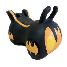 Šokliukas Batmobilis (Batman Batmobile) 38 cm Šokliukas Batmobilis (Batman Batmobile) 38 cm