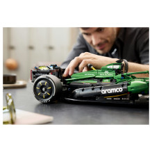 LEGO Technic 42240 LEGO Technic 42240