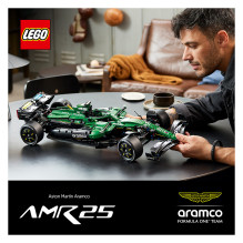 LEGO Technic 42240 LEGO Technic 42240