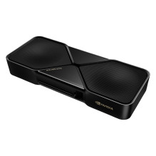 „Nvidia RTX PRO 6000...