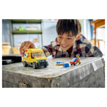 LEGO City Van 60500