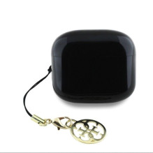 Belaidės ausinės „Guess Classic Logo Charm TWS“, juodos Belaidės ausinės „Guess Classic Logo Charm TWS“, juodos