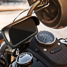 Motociklo laikiklis, atsparus vandeniui, su užtrauktuku ir gobtuvu (5,5–6,3 colio), juodas Motociklo laikiklis, atsparus vandeniui, su užtrauktuku ir gobtuvu (5,5–6,3 colio), juodas