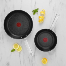 Tefal Intuition B817S255 keptuvių rinkinys, 2 vnt. Tefal Intuition B817S255 keptuvių rinkinys, 2 vnt.