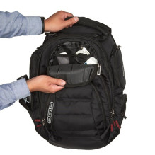 OGIO BACKPACK GAMBIT BLACK P / N: 111072_03 OGIO BACKPACK GAMBIT BLACK P / N: 111072_03