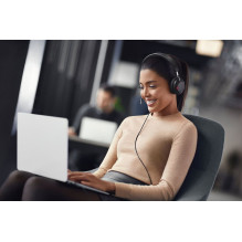 Jabra Evolve2 40 SE Stereo Headset Black - UC-Version, USB-C / A, Busylight Jabra Evolve2 40 SE Stereo Headset Black - UC-Version, USB-C / A, Busylight