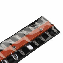„Black Decker“ BEHT201-QS elektrinės gyvatvorių žirklės, dvigubi peiliai, 420 W „Black Decker“ BEHT201-QS elektrinės gyvatvorių žirklės, dvigubi peiliai, 420 W