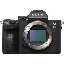 Sony Alpha A7 III korpusas