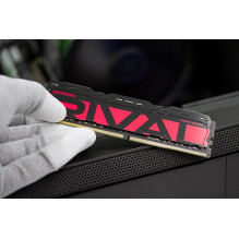 Goodram *DDR4 Rival Radiant 8GB (1* 8) / 3200 CL16 Red memory module 1 x 8 GB 3200 MT / s 288-pin DIMM