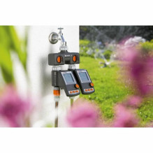 Gardena 2-way distributor