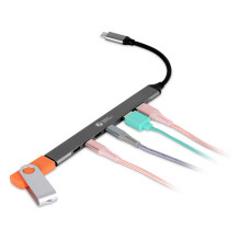 „BakkerElkhuizen“ USB-C šakotuvas 7 viename (3 x USB-A + 4 x USB-C) „BakkerElkhuizen“ USB-C šakotuvas 7 viename (3 x USB-A + 4 x USB-C)