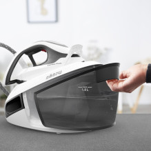„Tefal Express Power SV8130“ 2800 W 1,8 l „Durilium AirGlide“ automatinio valymo padas, juoda, balta „Tefal Express Power SV8130“ 2800 W 1,8 l „Durilium AirGlide“ automatinio valymo padas, juoda, balta