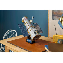 LEGO ICONS 11382 Hubble Space Telescope