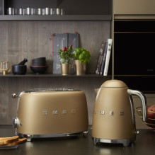 Smeg 50-ųjų stiliaus skrudintuvas TSF01CHMEU šampano spalvos