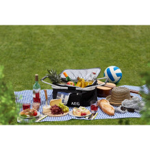 AEG KK28 28-litre 12V / 230V portable fridge AEG KK28 28-litre 12V / 230V portable fridge