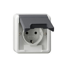 GIRA 445035 socket-outlet