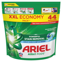 Skalbimo kapsulės Ariel Mountain Spring, 44 vnt.