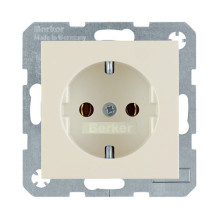 Hager 47438982 socket-outlet