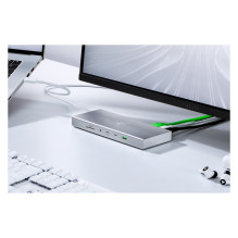 Razer USB 4 Dock