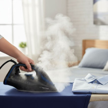Esperanza EHI012 Steam iron, ceramic soleplate, black, 2600W